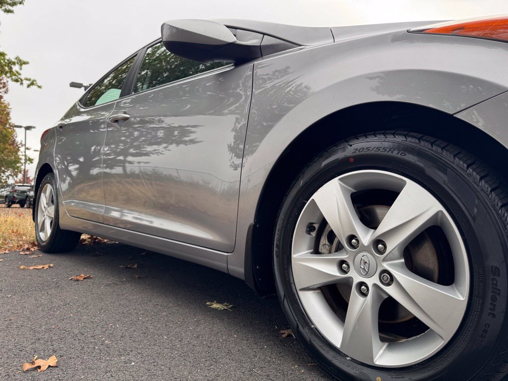 Used 2012 Hyundai Elantra GLS w/ Preferred Pkg 3 FWD image 37