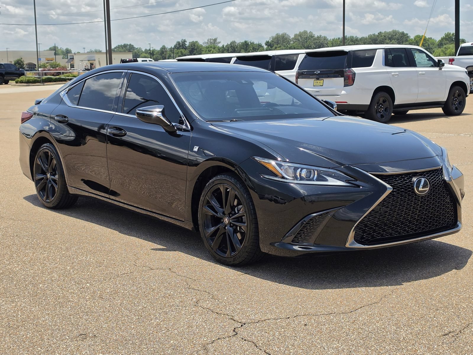 Used 2022 Lexus ES 350 F Sport w/ Accessory Package 2 FWD image 3