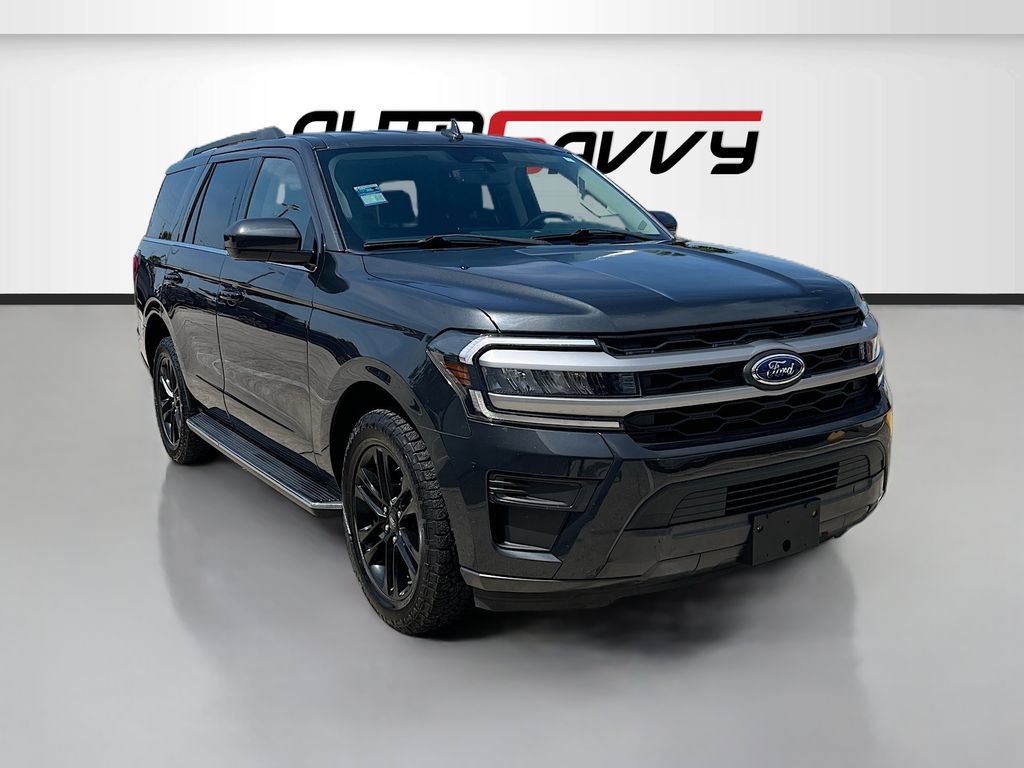 Used 2023 Ford Expedition XLT RWD image 1