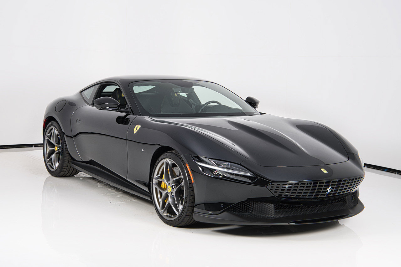 Certified 2021 Ferrari Roma RWD image 1