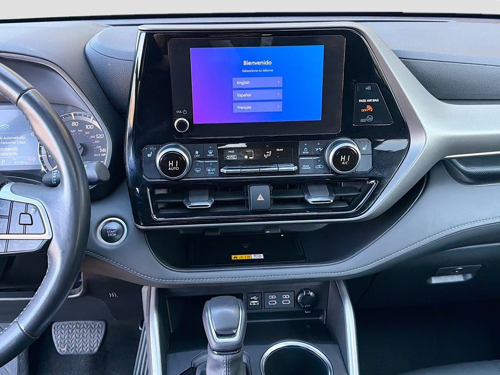 Used 2024 Toyota Highlander XLE image 29