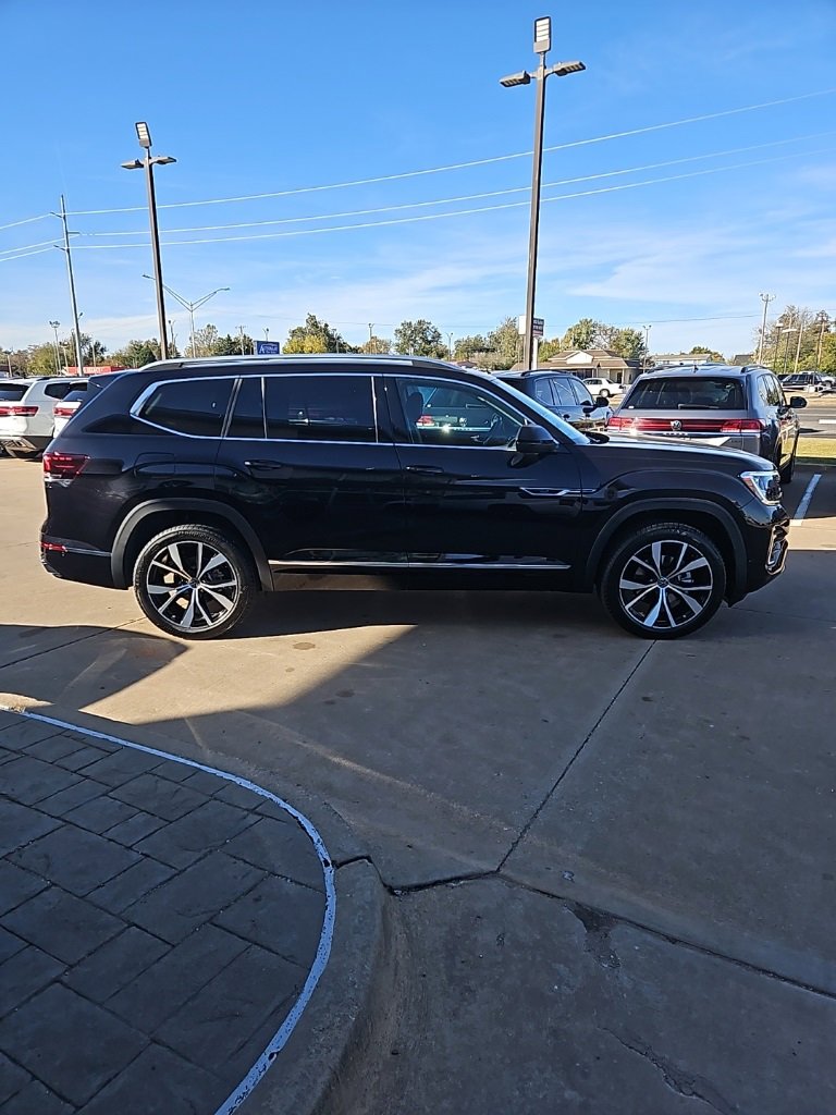 New 2026 Volkswagen Atlas SEL Premium R-Line image 4