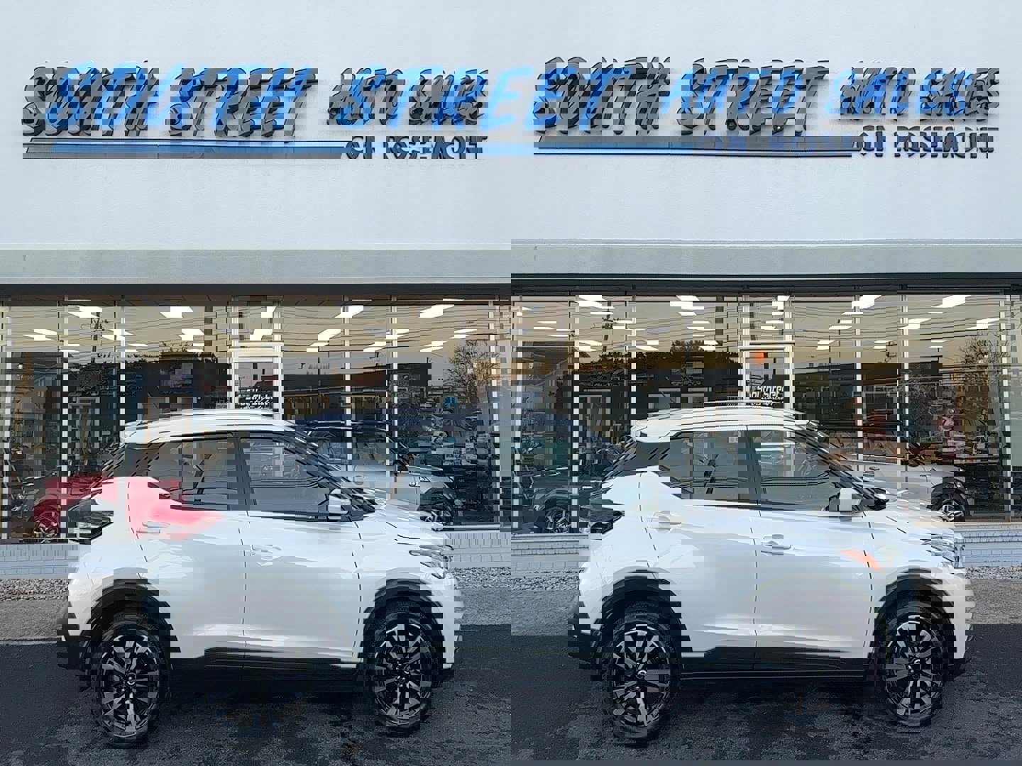 Used 2018 Nissan Kicks SV