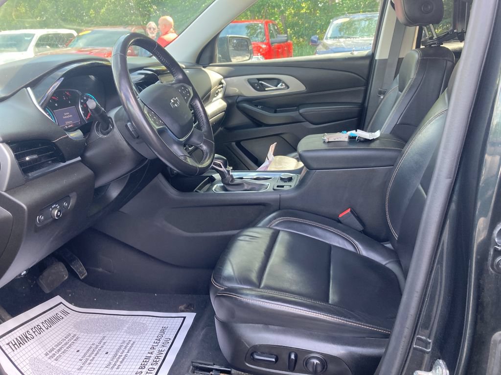 Used 2021 Chevrolet Traverse RS w/ LPO, Floor Liner Package AWD/4WD image 12