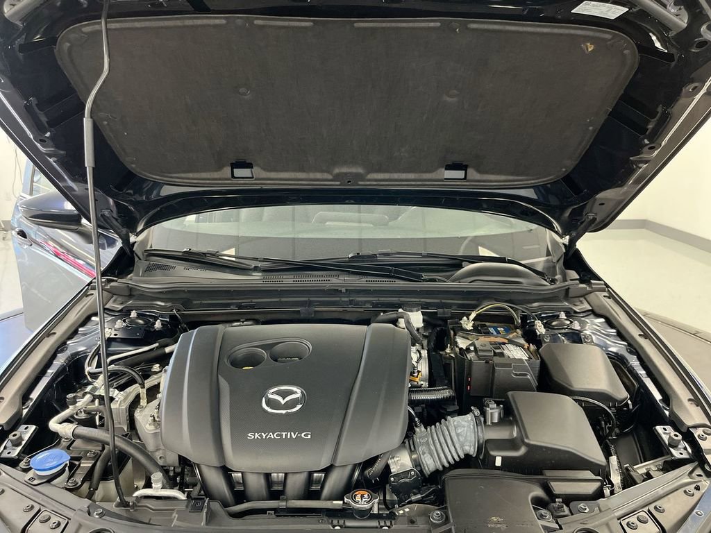 Used 2019 MAZDA MAZDA3 Hatchback w/ Preferred Package image 13