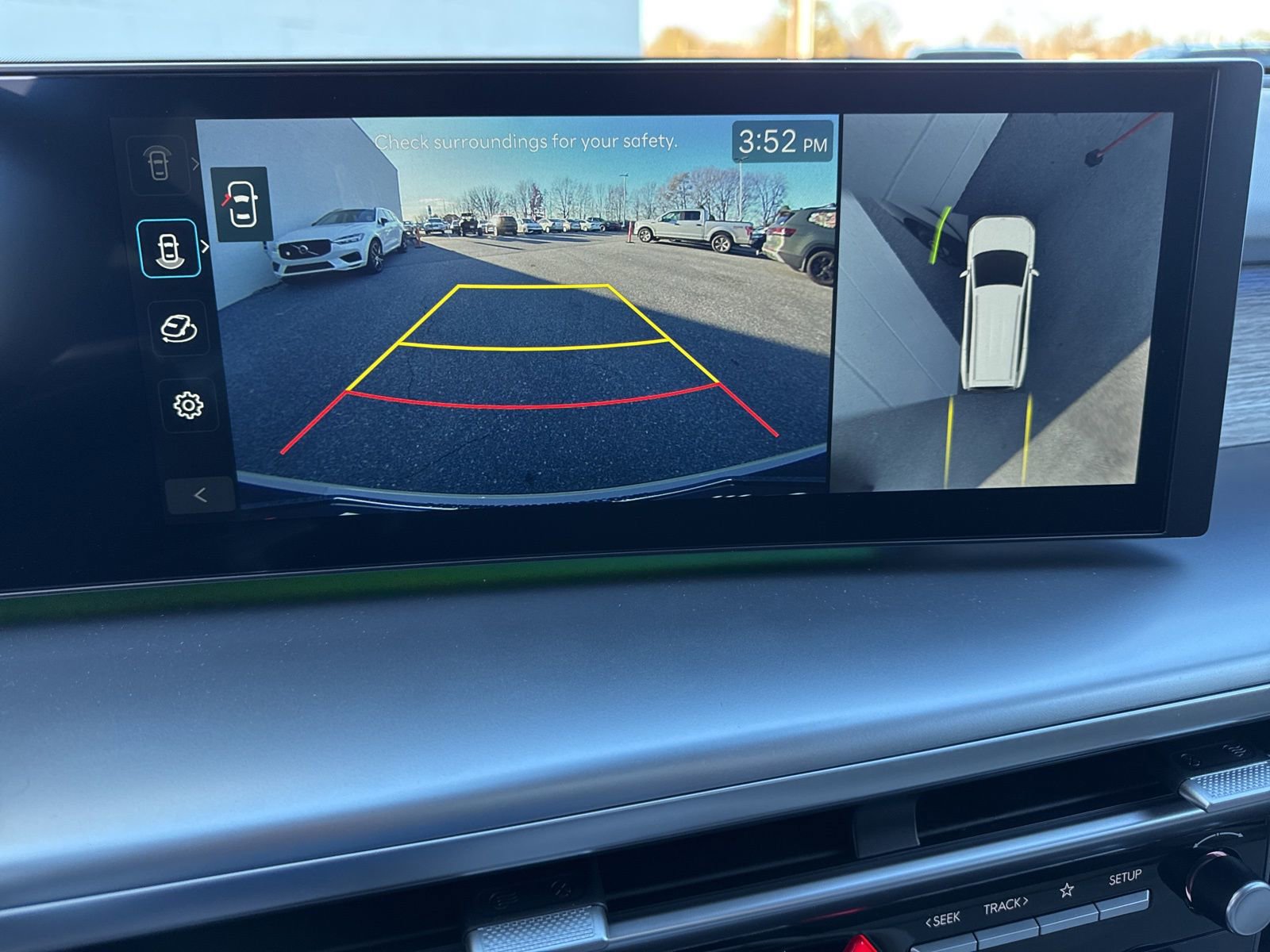 Used 2026 Hyundai Ioniq 9 SEL image 32