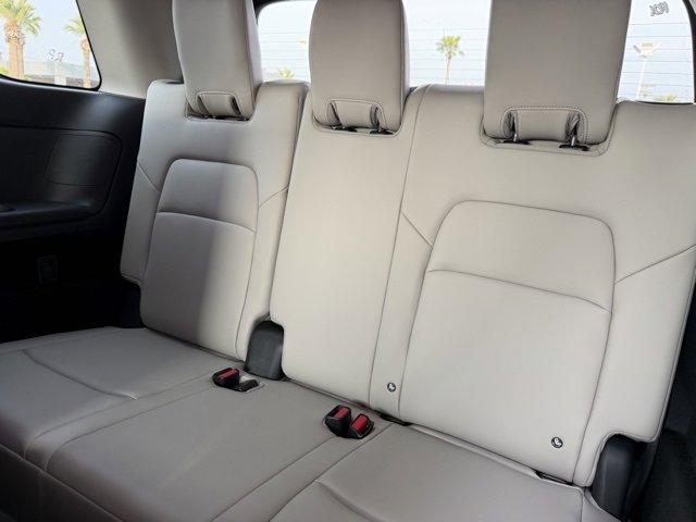 New 2026 Nissan Pathfinder SL image 15