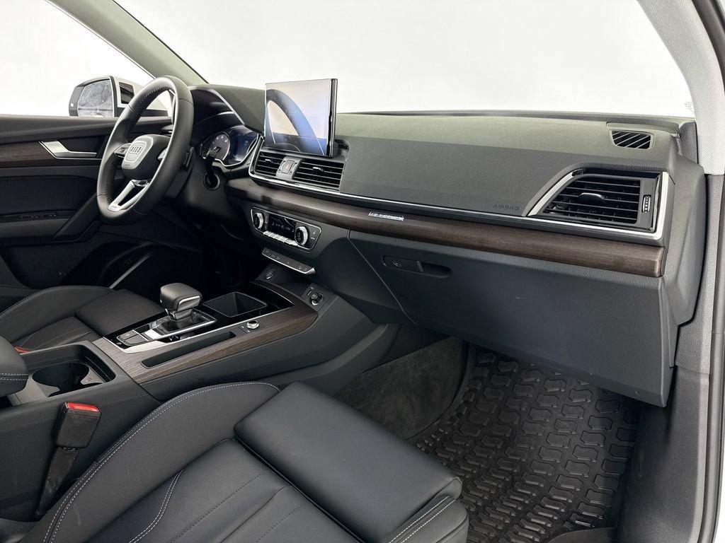 Used 2024 Audi Q5 2.0T Premium AWD/4WD image 13