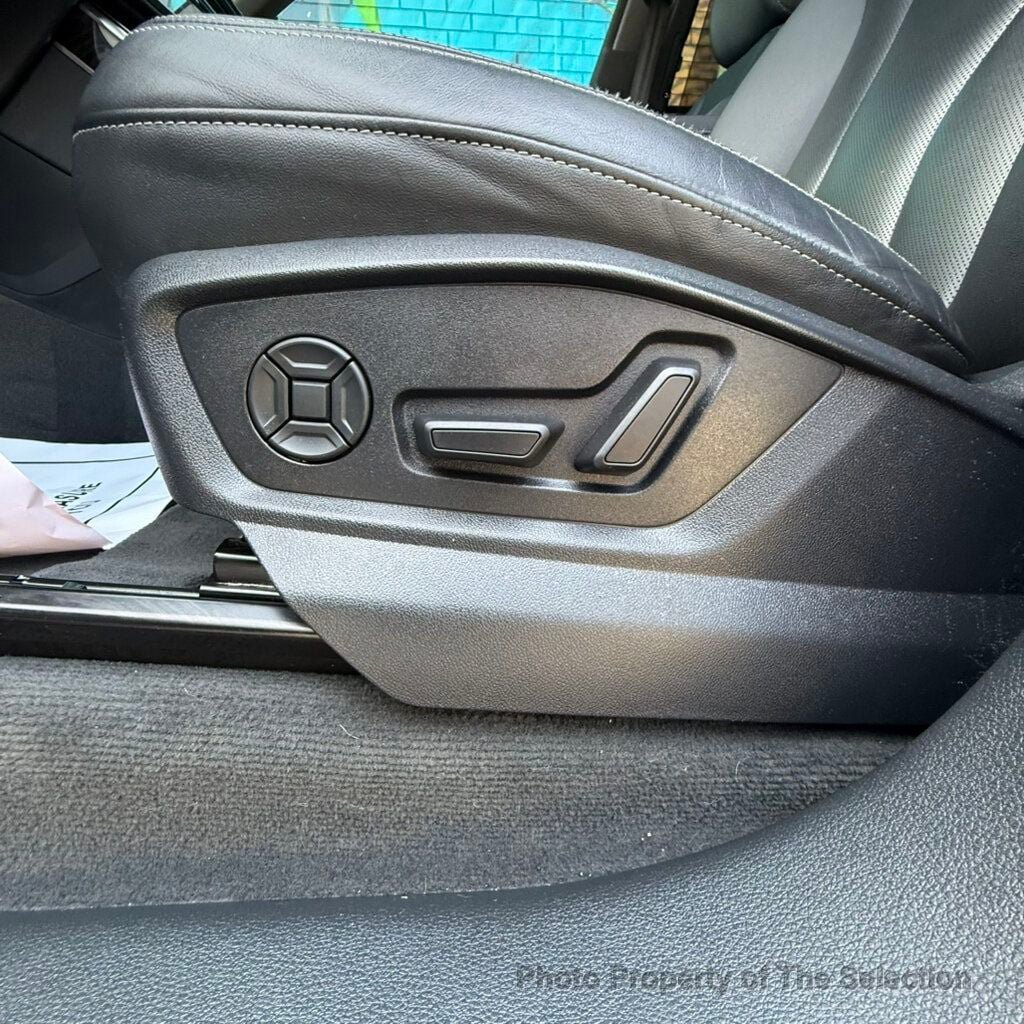 Used 2019 Audi Q8 Prestige AWD/4WD image 36