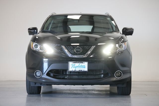 Used 2018 Nissan Rogue Sport SL w/ SL Premium Package AWD/4WD image 2