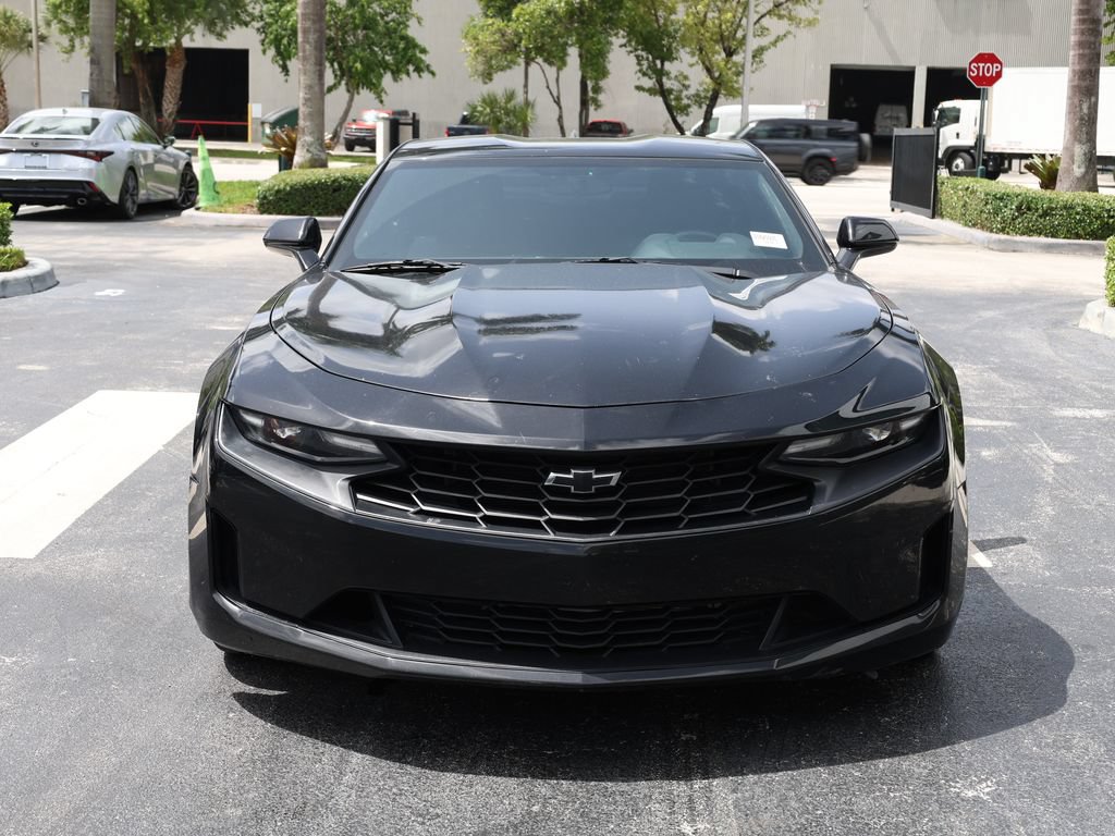 Used 2019 Chevrolet Camaro LT w/ Technology Package RWD image 3