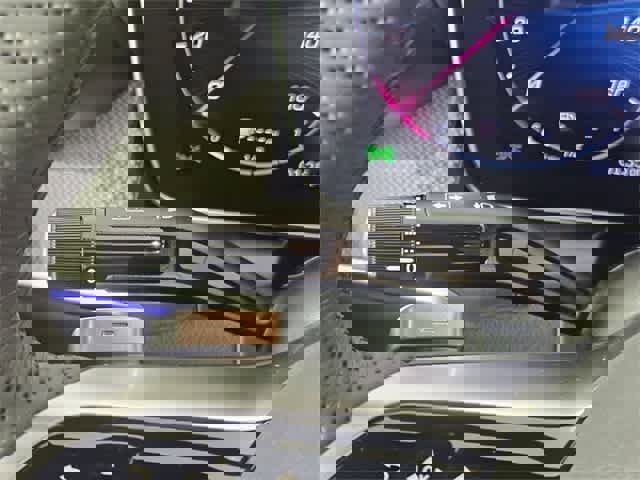 Certified 2025 Mercedes-Benz GLC 300 4MATIC image 27