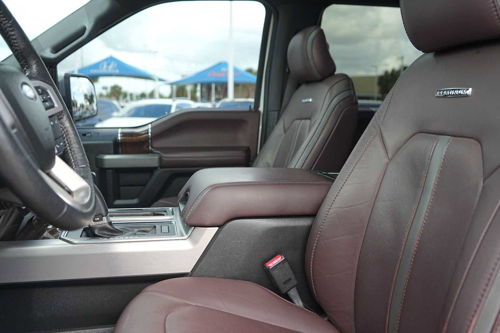 Used 2016 Ford F150 Platinum w/ Equipment Group 701A Luxury AWD/4WD image 11