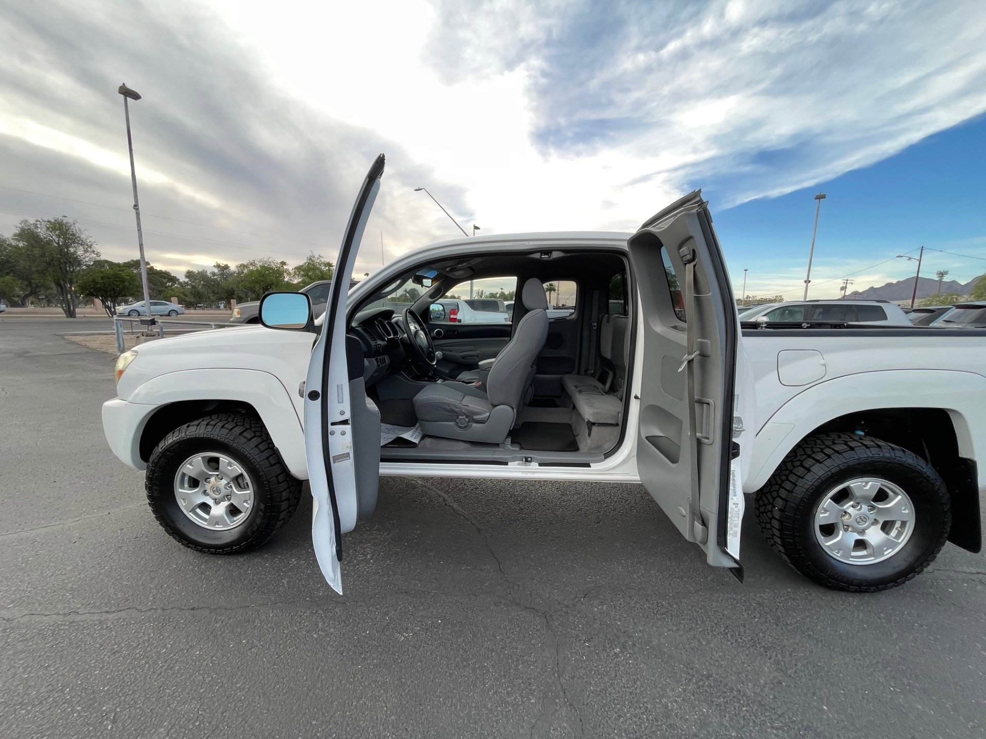 Used 2007 Toyota Tacoma PreRunner RWD image 14