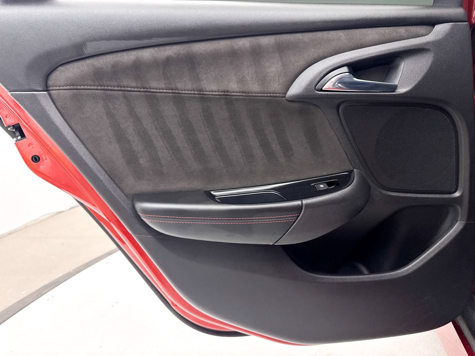 Used 2016 Chevrolet SS RWD image 36