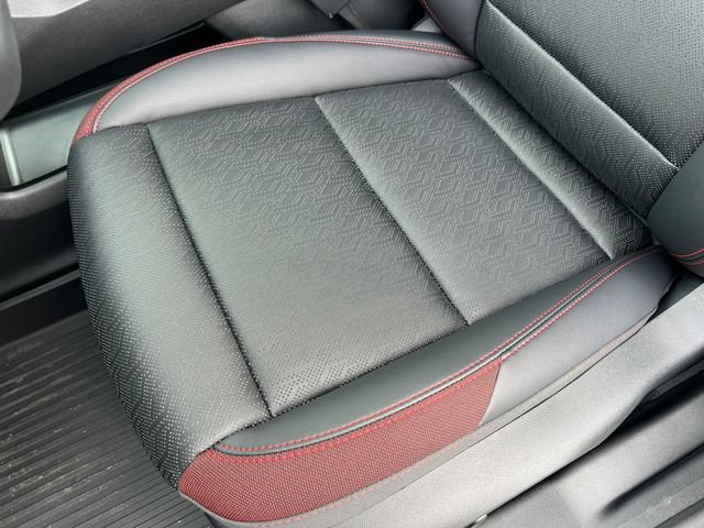 New 2027 Chevrolet Equinox RS w/ Safety and Technology Package AWD/4WD image 9