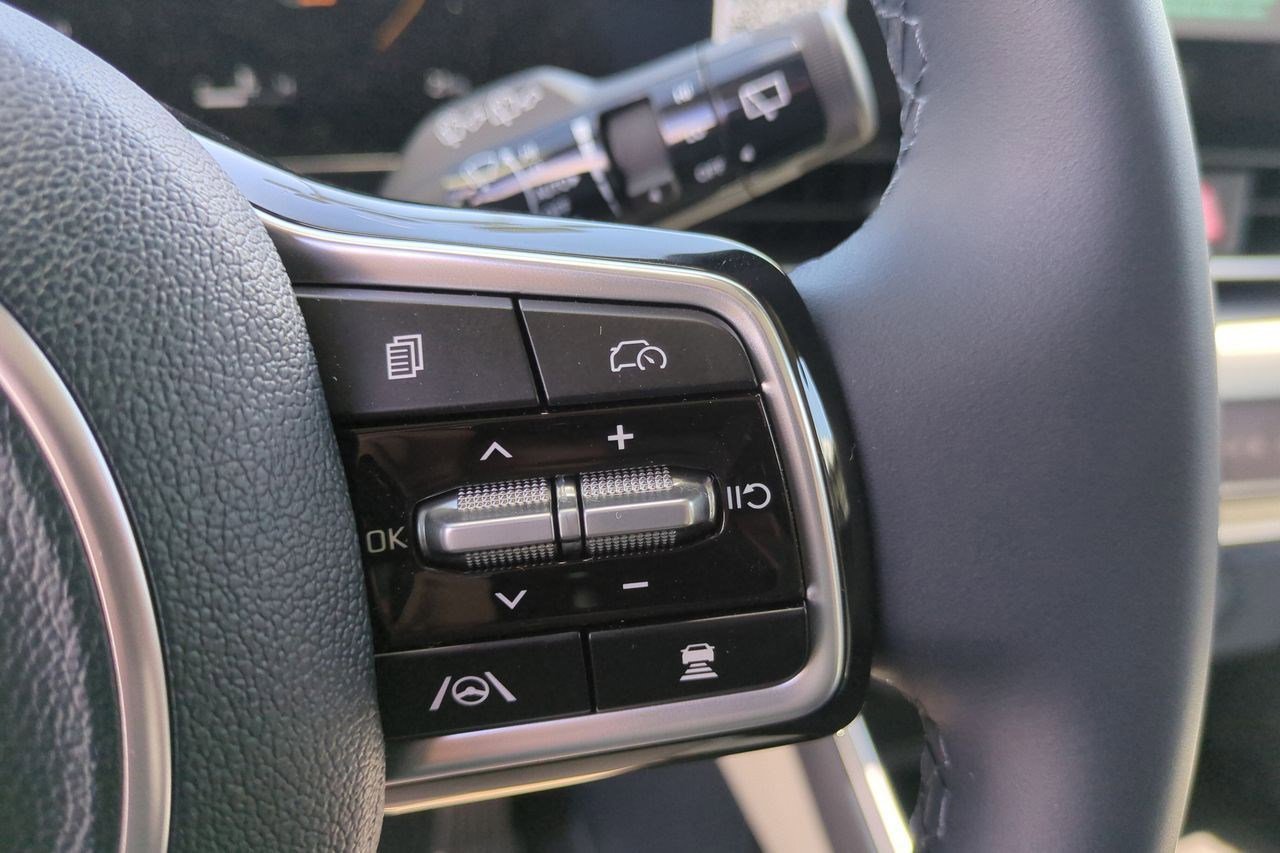 New 2026 Kia Carnival SX image 12