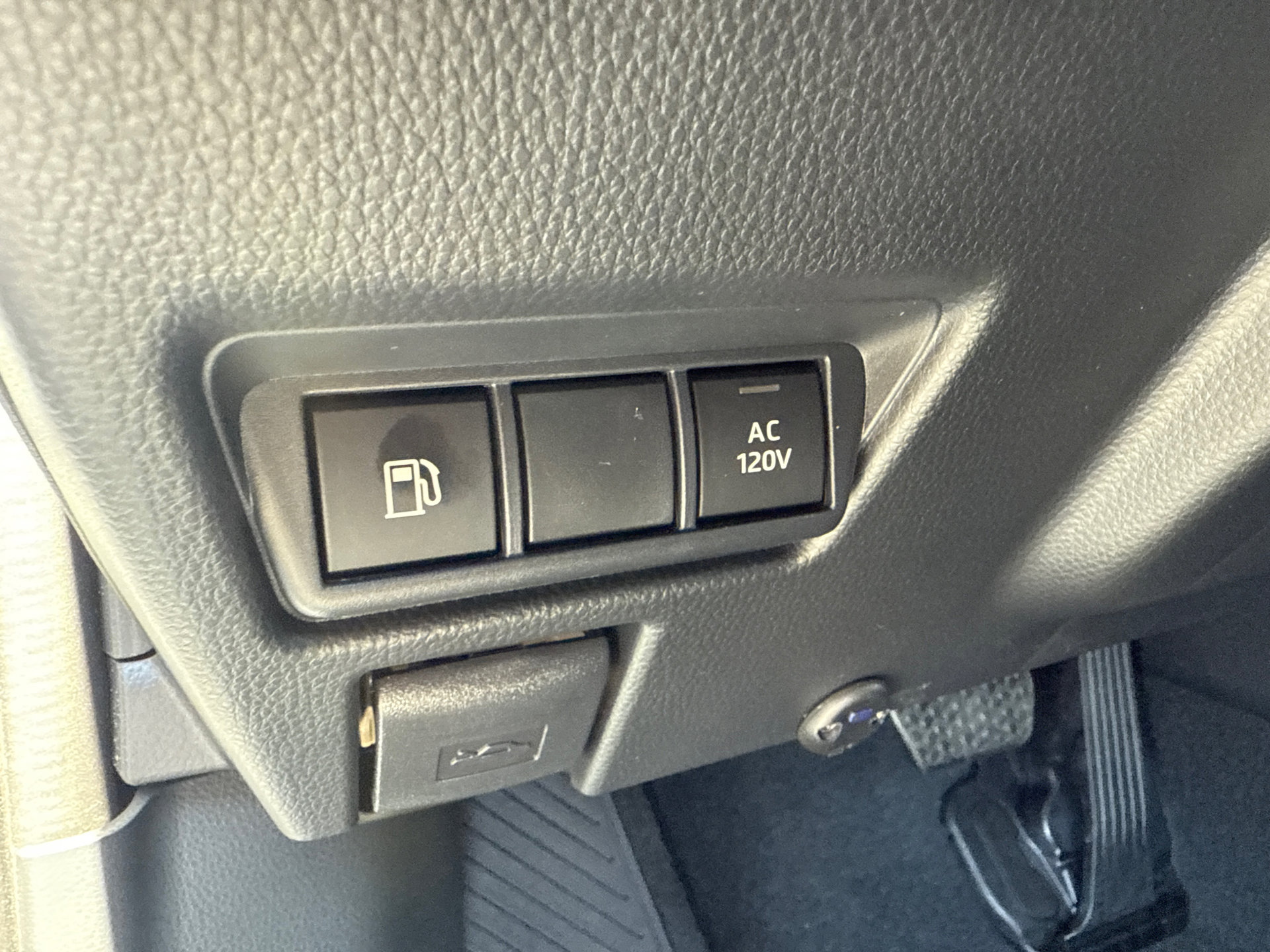 New 2026 Toyota Prius Plug-In Hybrid image 23