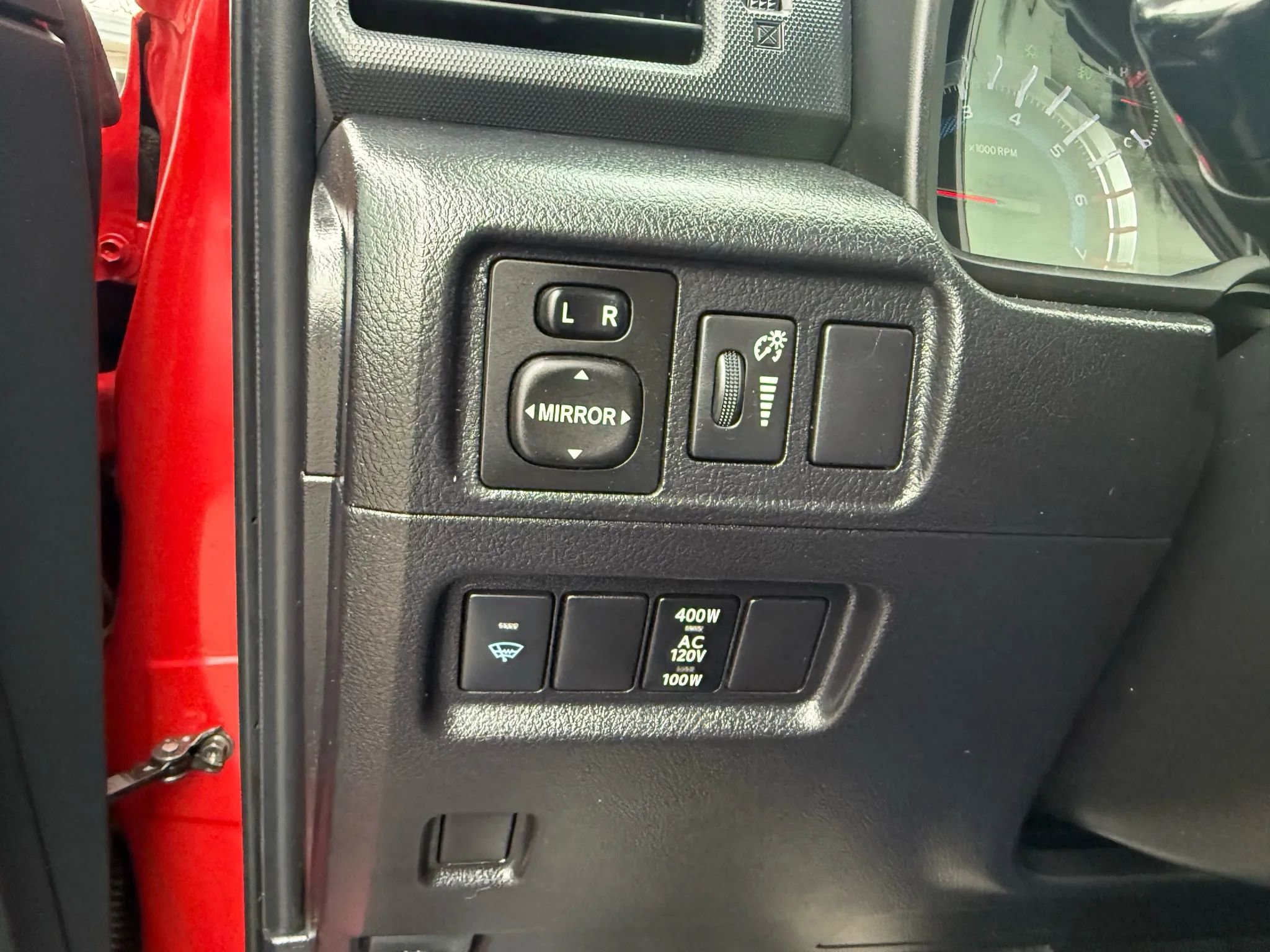 Used 2015 Toyota 4Runner SR5 image 40