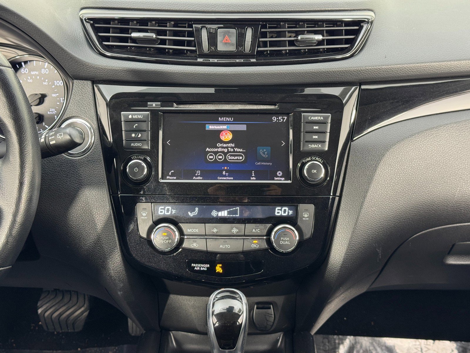 Used 2022 Nissan Rogue Sport SV image 23