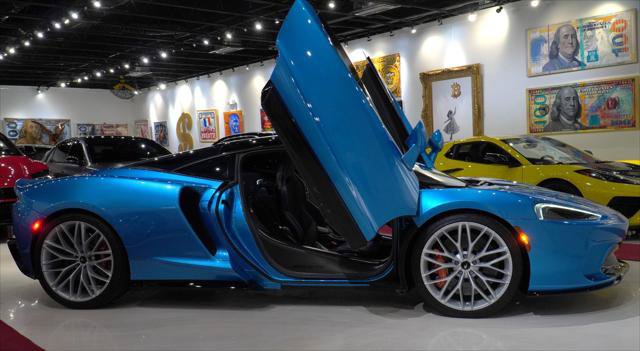 Used 2022 McLaren GT RWD image 18