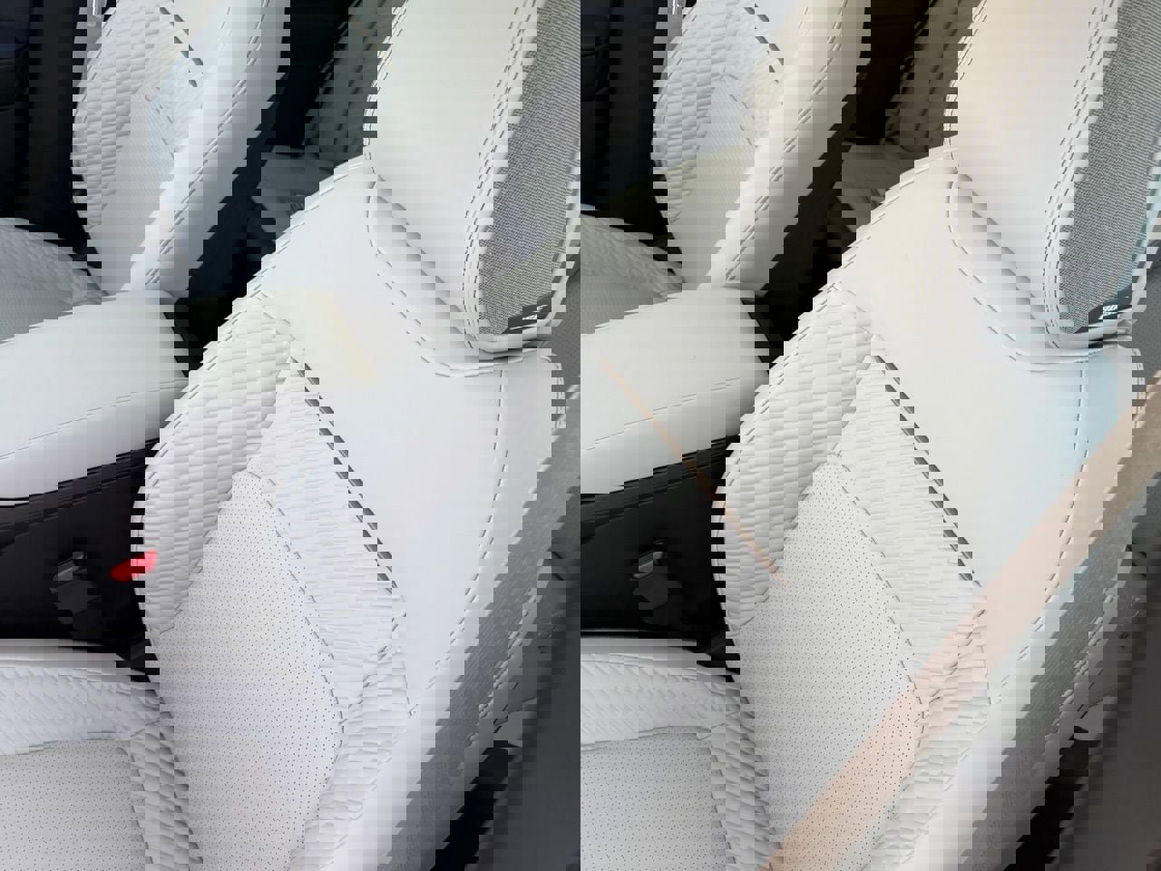 New 2026 Nissan Leaf Platinum+ w/ Cargo Package (Platinum+) image 20