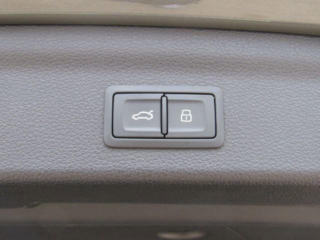 Used 2022 Audi Q3 2.0T Premium Plus w/ Premium Plus Package AWD/4WD image 29