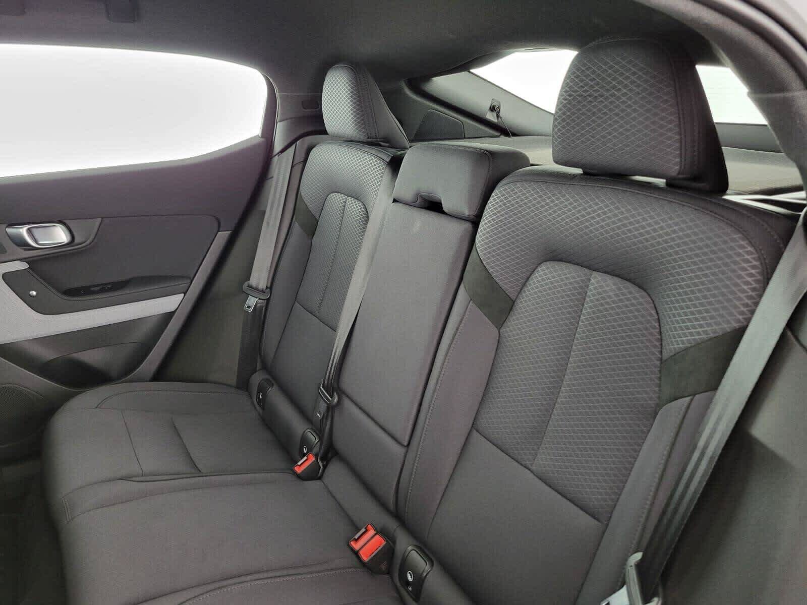 Used 2024 Polestar Polestar 2 RWD image 17