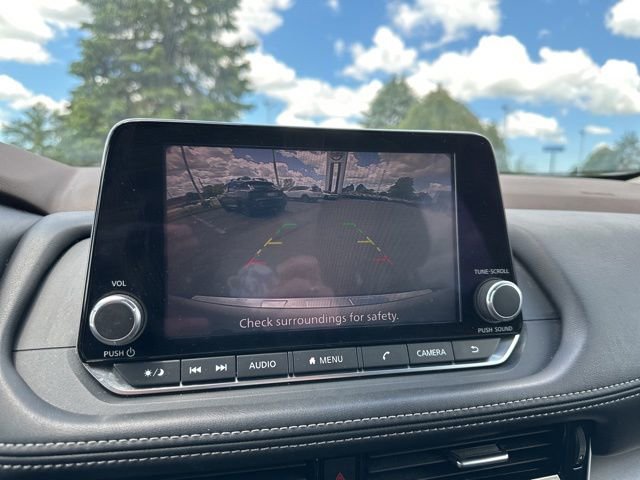 Used 2022 Nissan Rogue SV AWD/4WD image 27