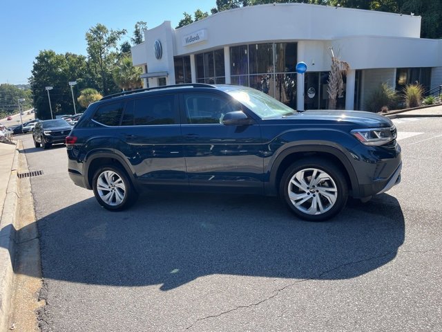 Used 2021 Volkswagen Atlas SE image 2