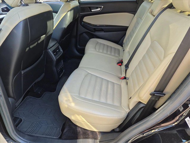 Used 2016 Ford Edge SEL w/ Equipment Group 201A FWD image 18