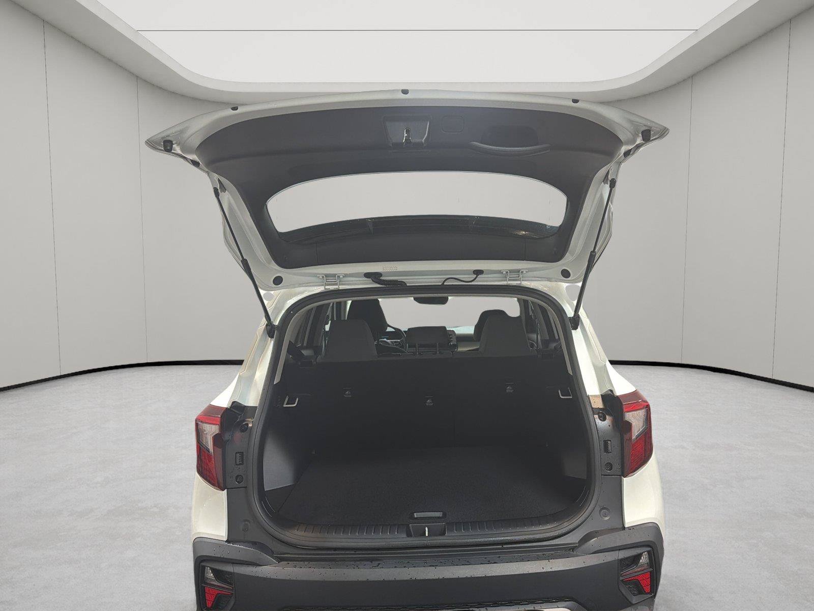Used 2024 Kia Seltos LX AWD/4WD image 12