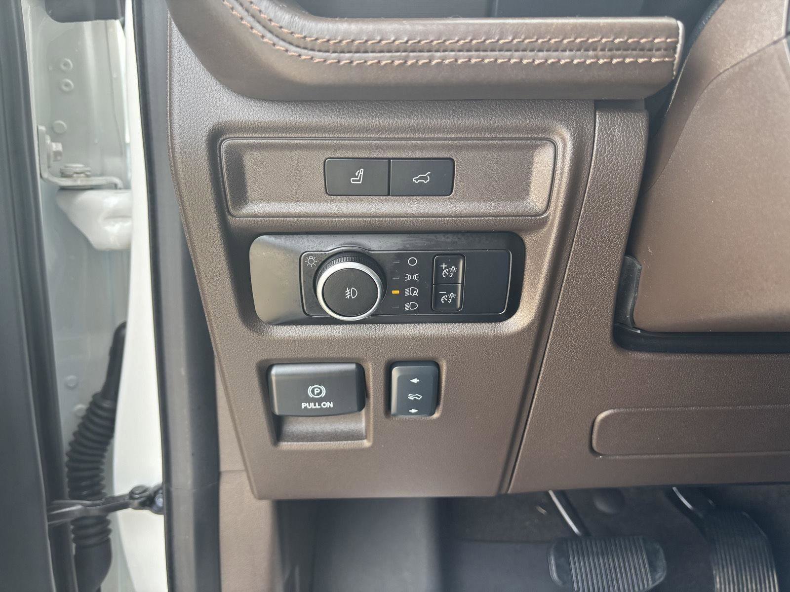 Used 2024 Ford Expedition Max King Ranch image 18