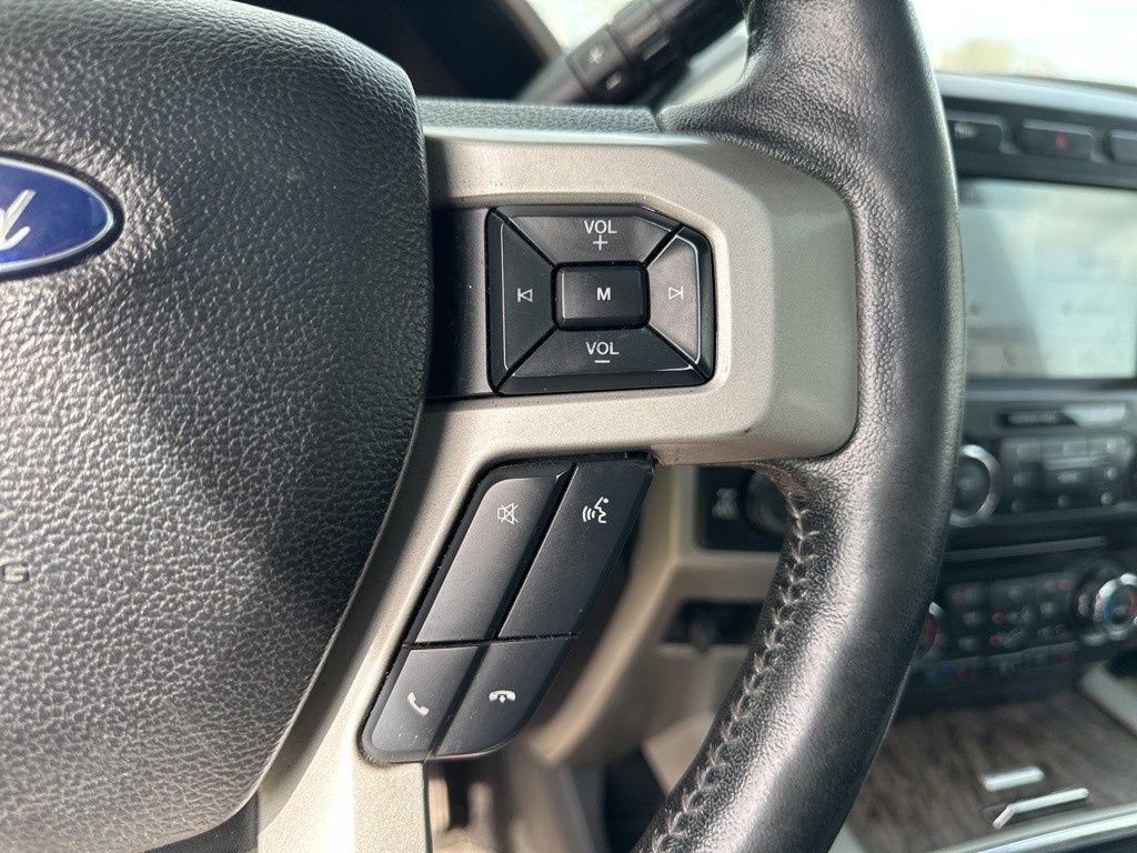 Used 2017 Ford F250 Lariat w/ Lariat Ultimate Package AWD/4WD image 22