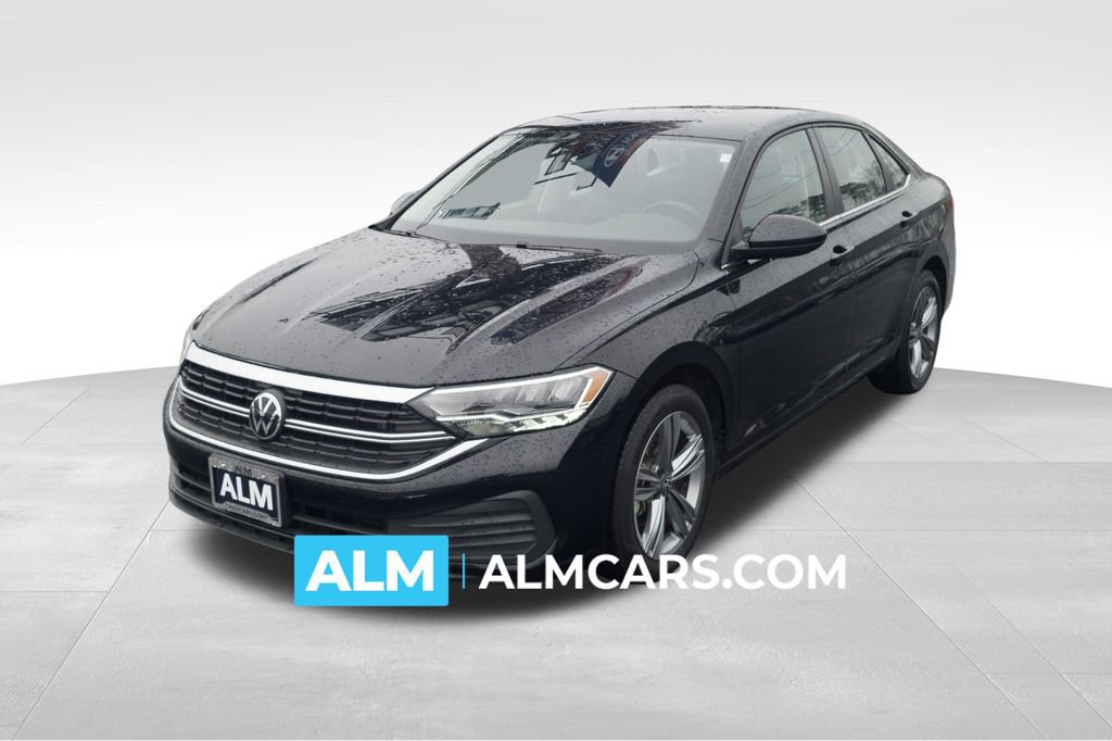 Used 2024 Volkswagen Jetta SE image 1