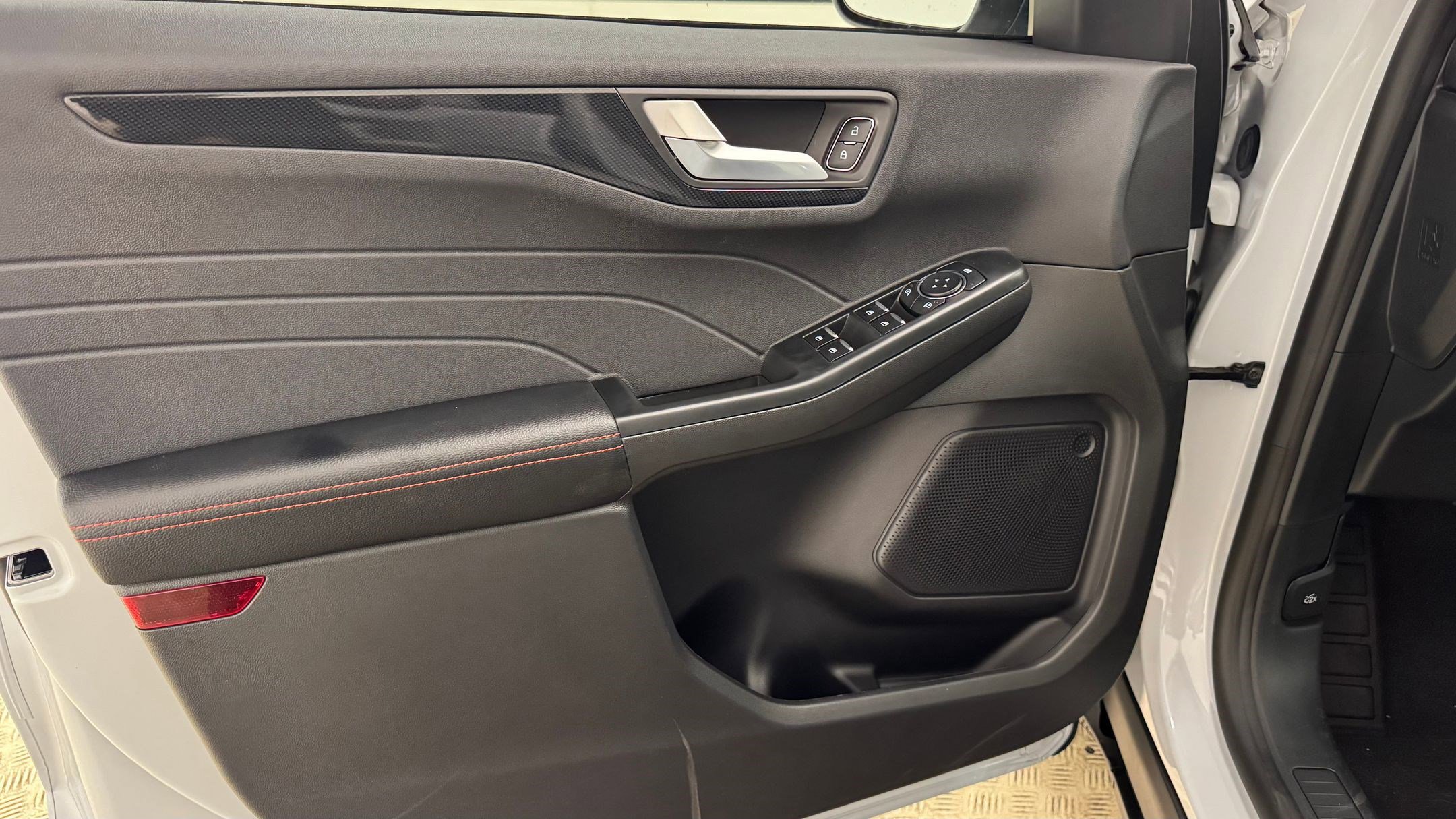 New 2026 Ford Escape ST-Line w/ Tech Pack #1 FWD image 11
