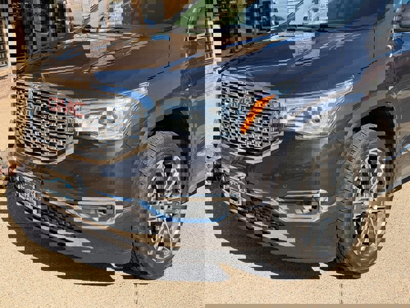 Used 2019 GMC Acadia Denali AWD/4WD image 12