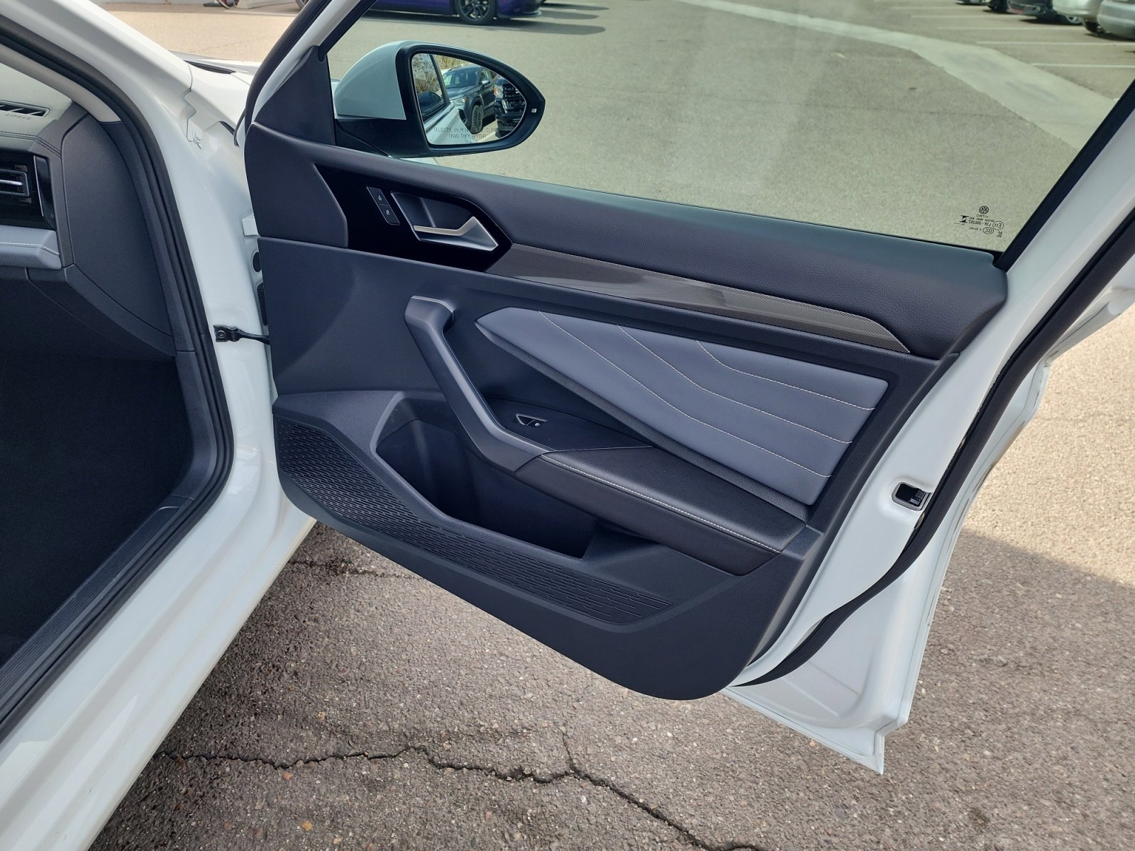 Certified 2025 Volkswagen Jetta SEL image 16