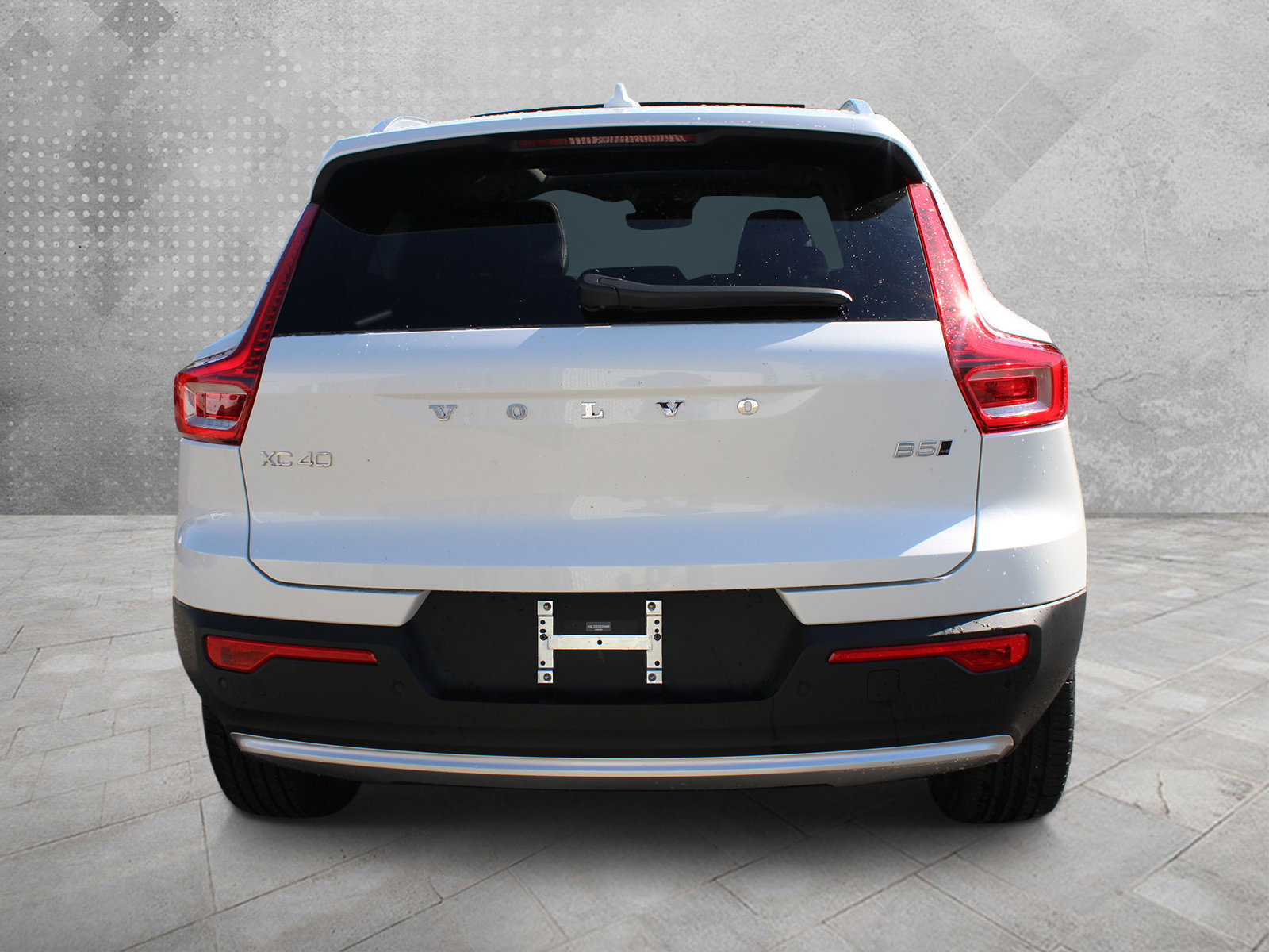 New 2025 Volvo XC40 B5 Plus w/ Protection Package Premier image 6