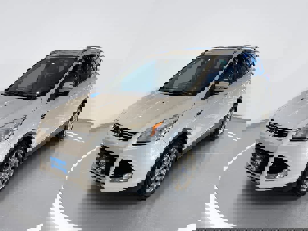 Used 2015 Ford Escape Titanium image 1