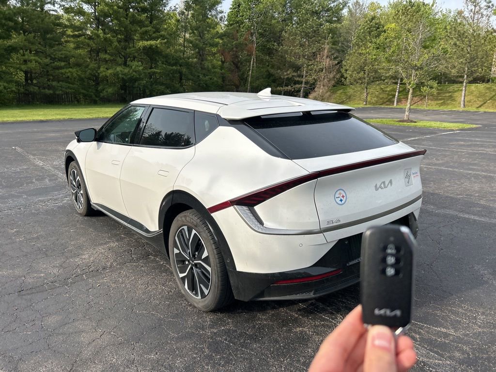 Certified 2022 Kia EV6 Wind w/ Wind Technology Package AWD/4WD image 5