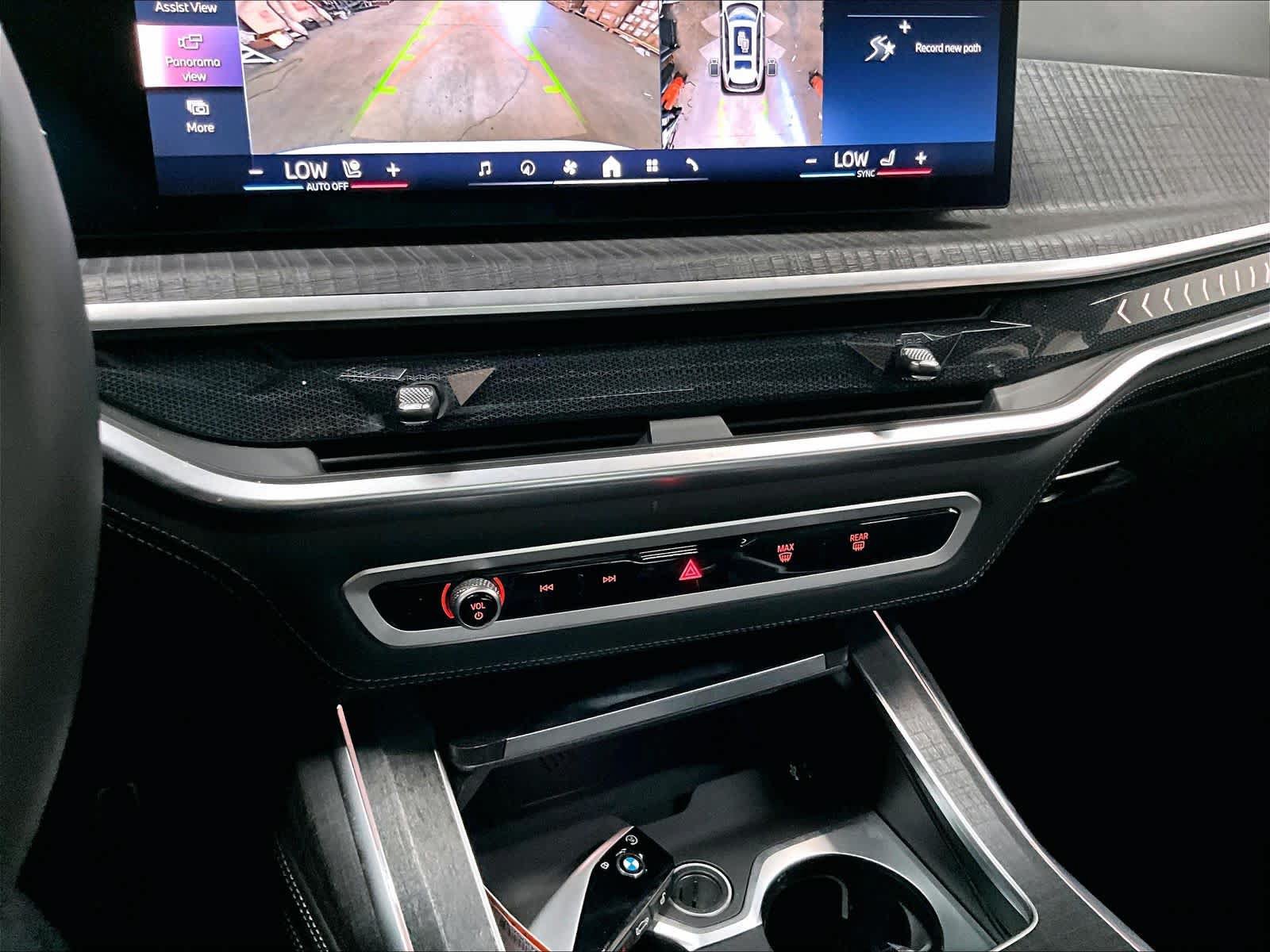 Used 2025 BMW ALPINA XB7 AWD/4WD image 37
