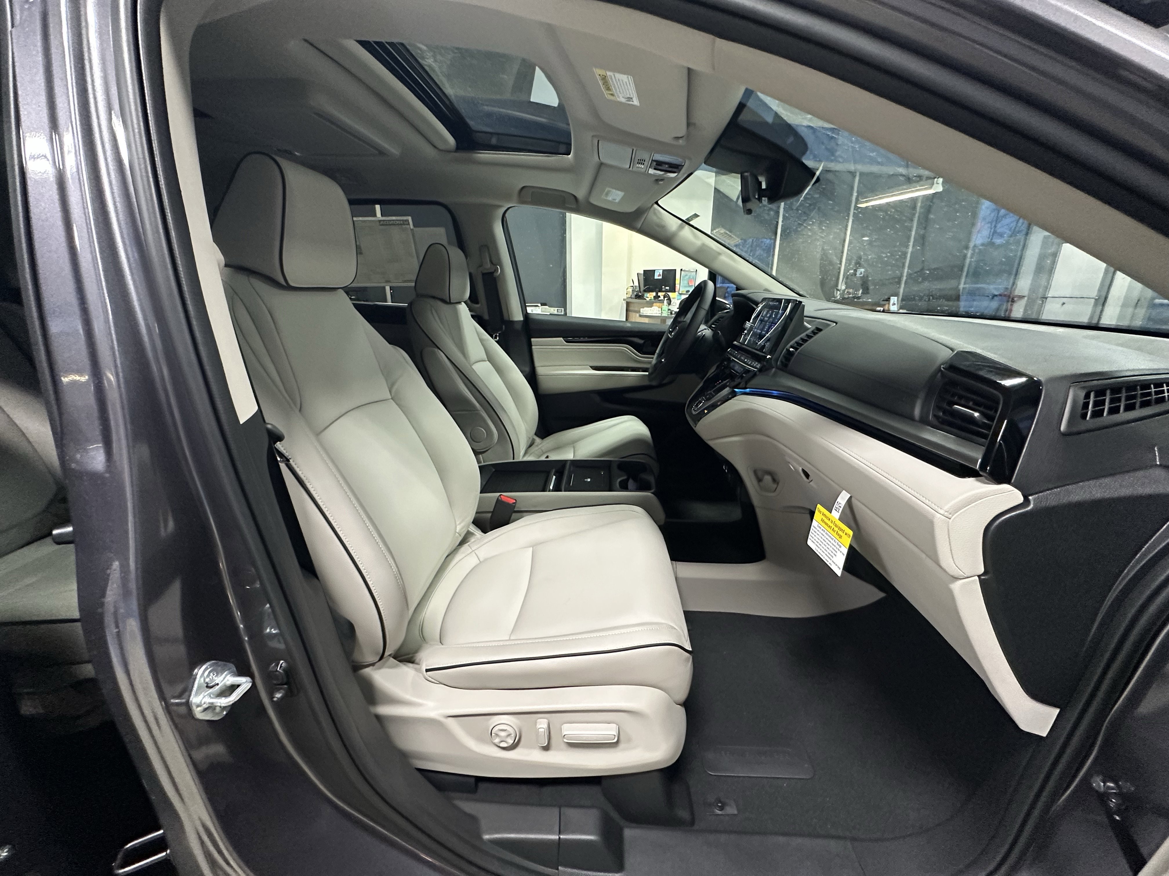 New 2026 Honda Odyssey Touring image 27