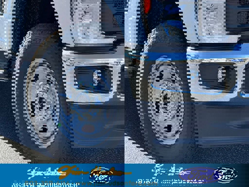 New 2026 Ford F250 XL w/ XL Chrome Package image 9
