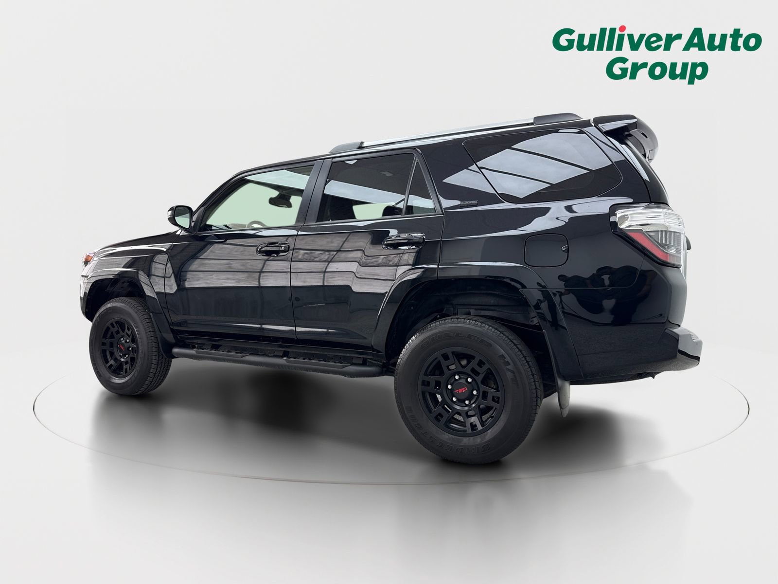 Used 2023 Toyota 4Runner SR5 AWD/4WD image 4