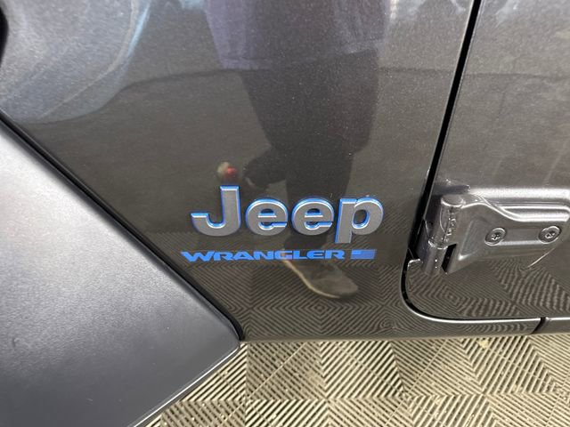 Used 2024 Jeep Wrangler Unlimited w/ Convenience Group image 10