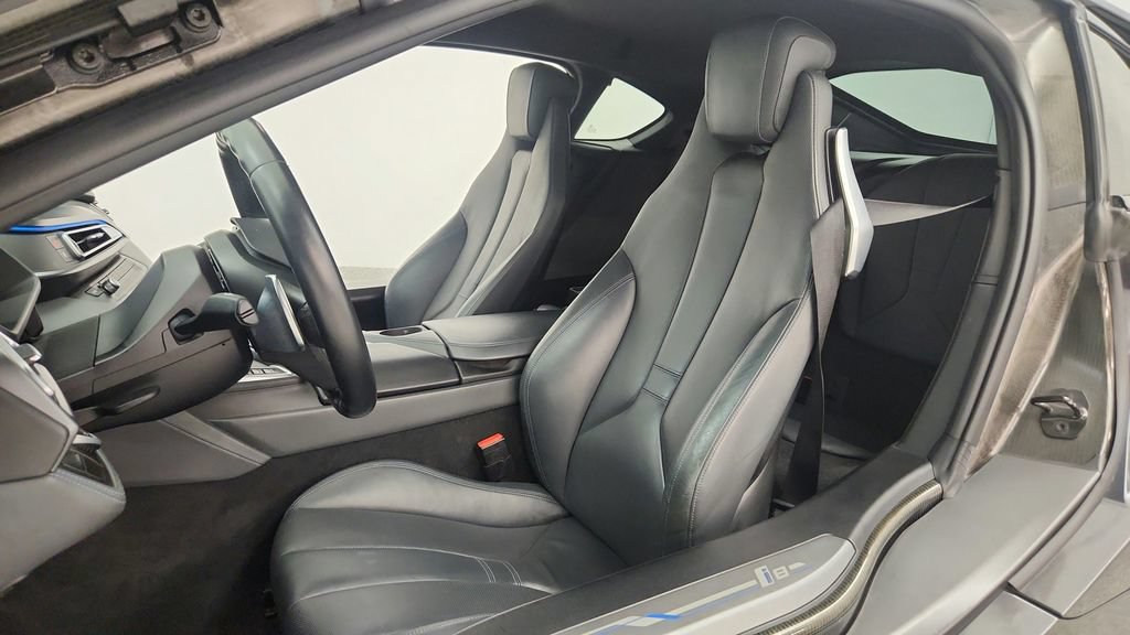 Used 2016 BMW i8 AWD/4WD image 29