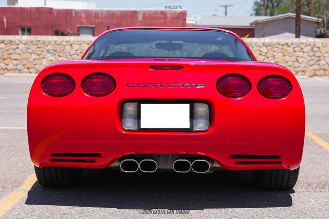 Used 1999 Chevrolet Corvette Coupe w/ Memory Pkg RWD image 21