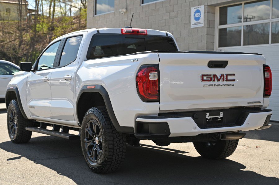Used 2023 GMC Canyon Elevation w/ Elevation Premium Package AWD/4WD image 4