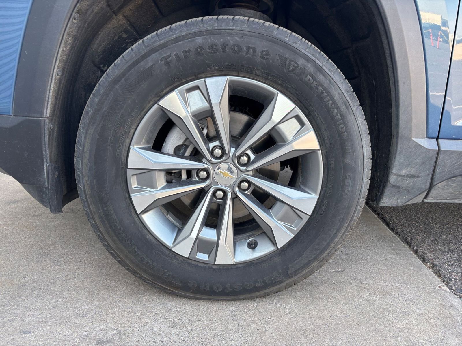 Used 2025 Chevrolet Equinox LT FWD image 30